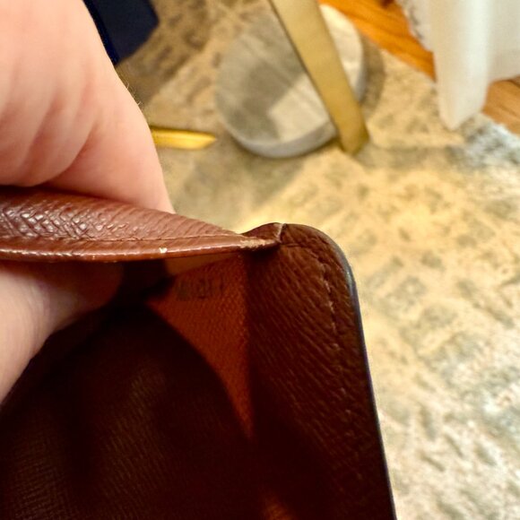 Louis Vuitton Mono Snap Compact Wallet - Picture 10 of 10